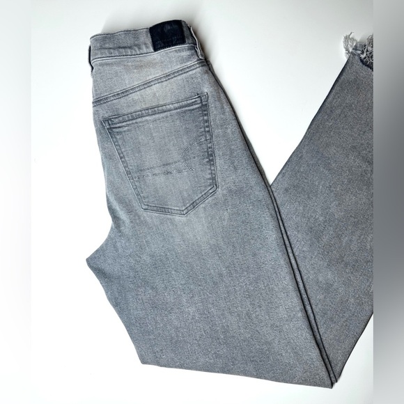 American Eagle Women’s Super High Rise Baggy Straight Jeans Size- 2 Regular - Picture 9 of 11